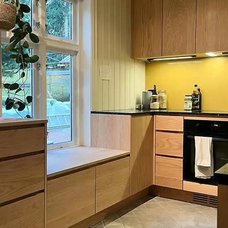 Yellow House From 1880 In Сasa de vacaciones Hyggen